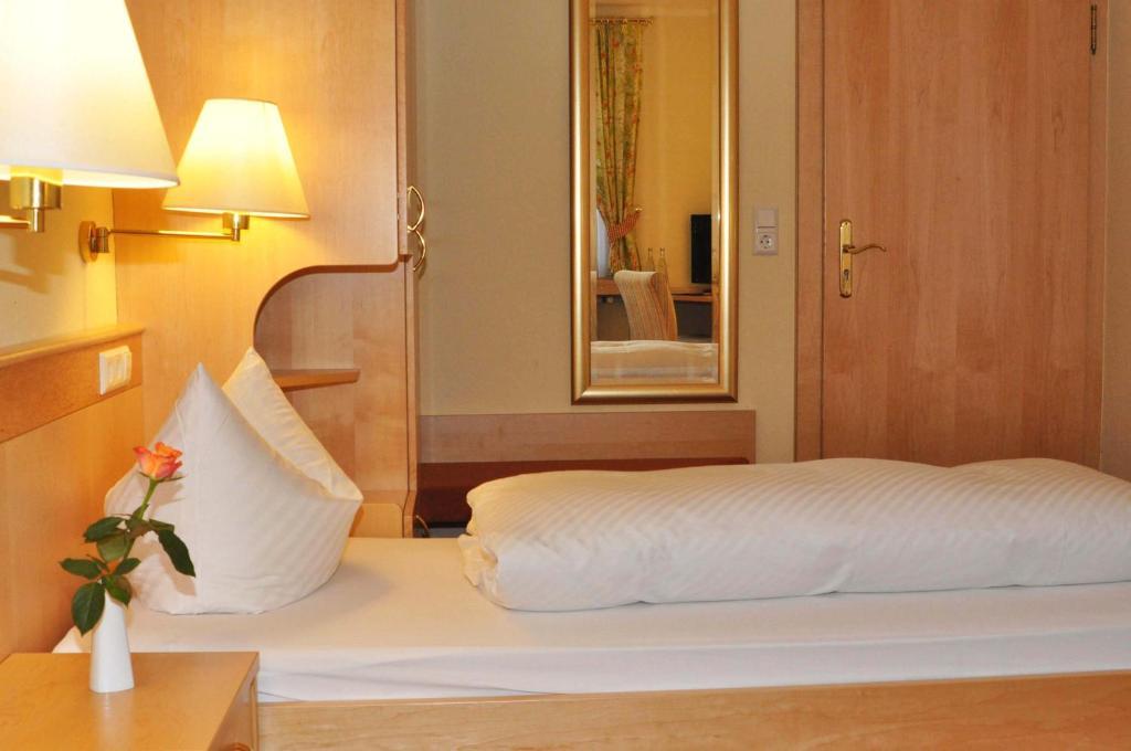 Hotel Gasthof Engel Appenweier Ruang foto